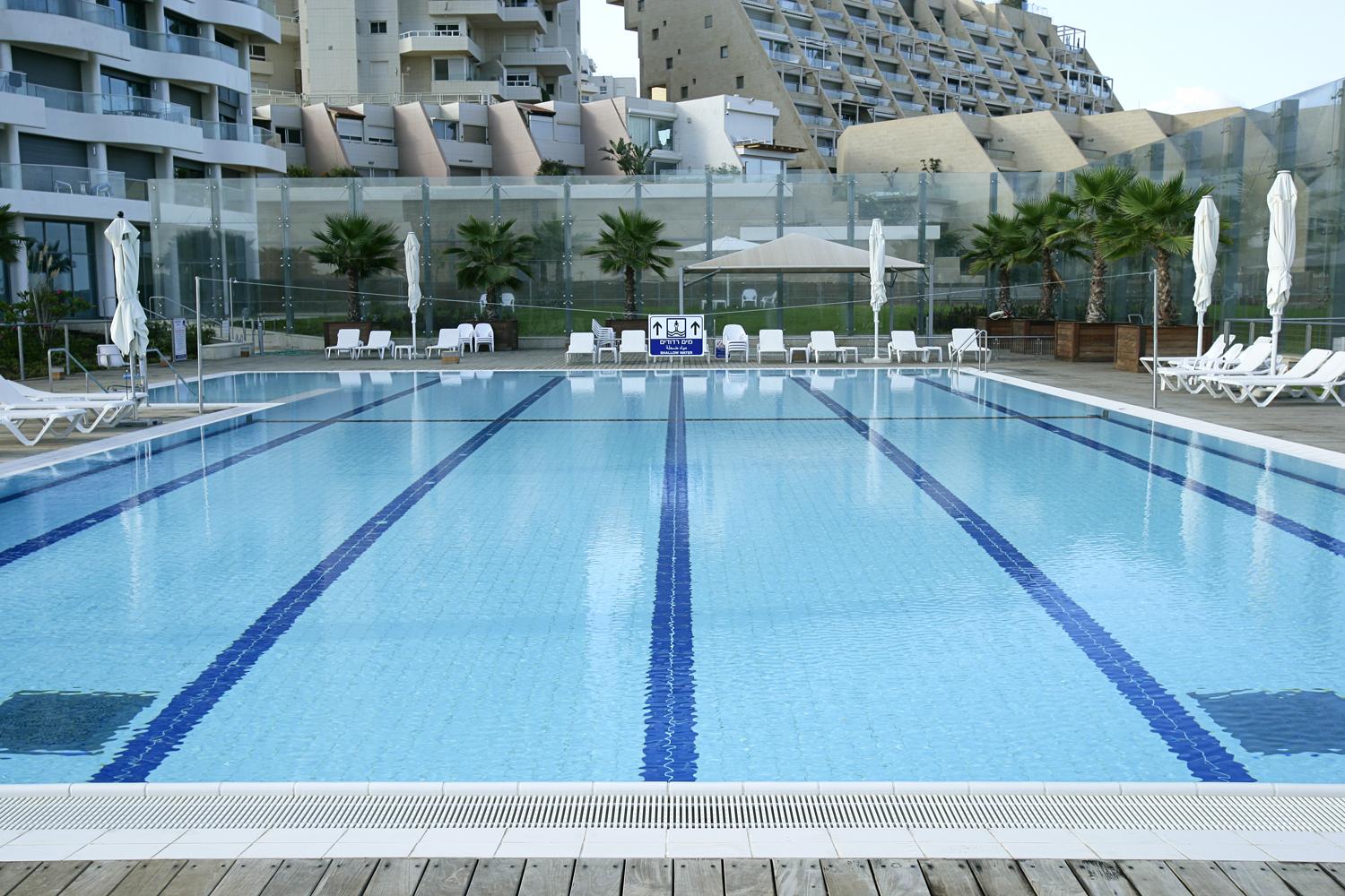 Play Hatzuk Beach Tel Aviv Instalações foto